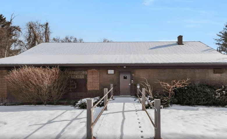 195 West Clarkstown Road